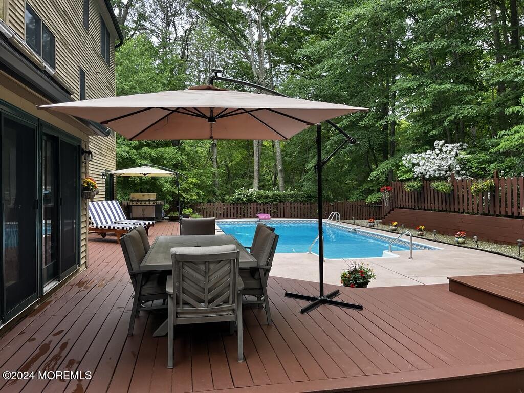 1115 Gully Road