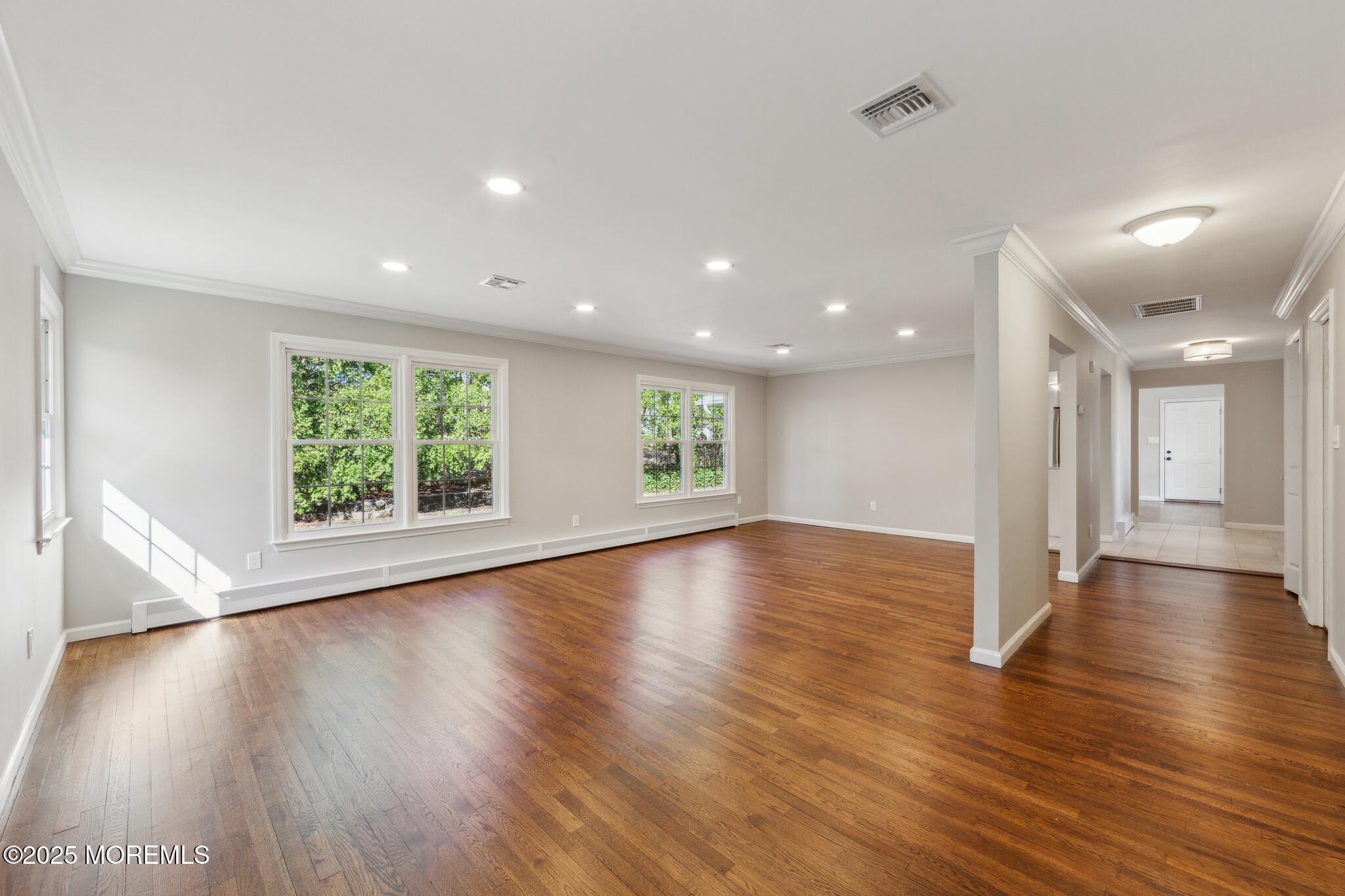 2093 Crestwood Drive