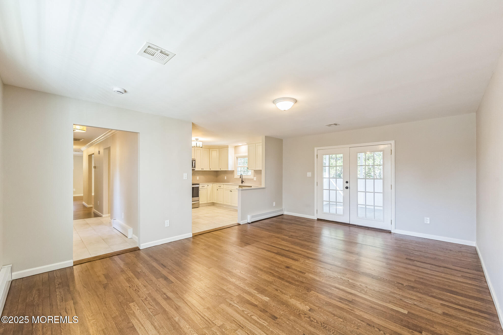 2093 Crestwood Drive