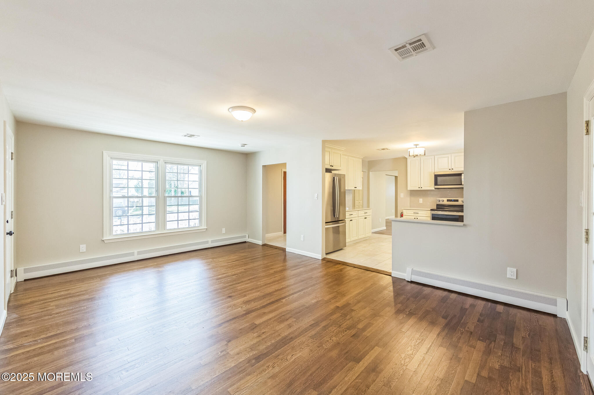 2093 Crestwood Drive