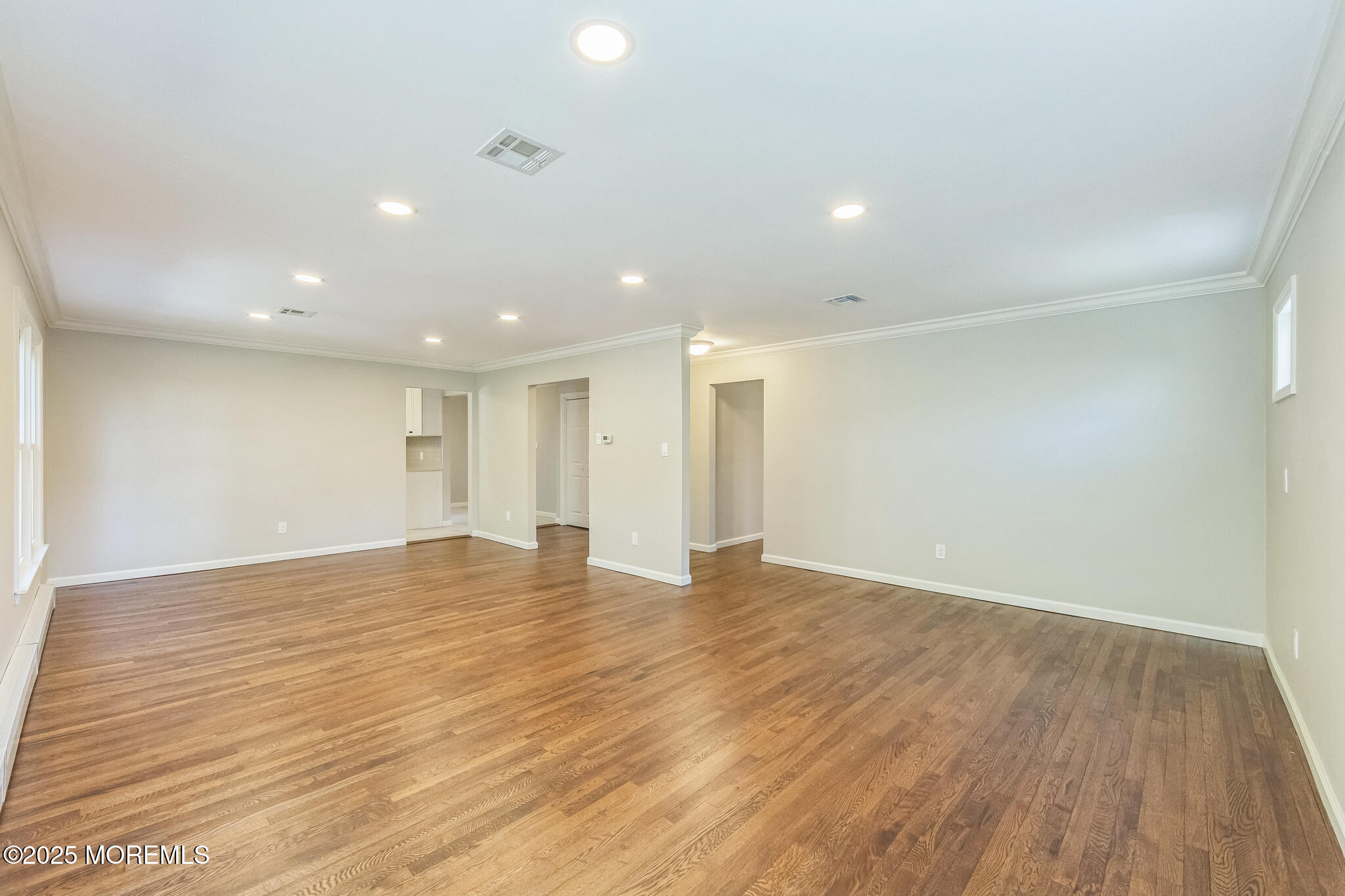 2093 Crestwood Drive