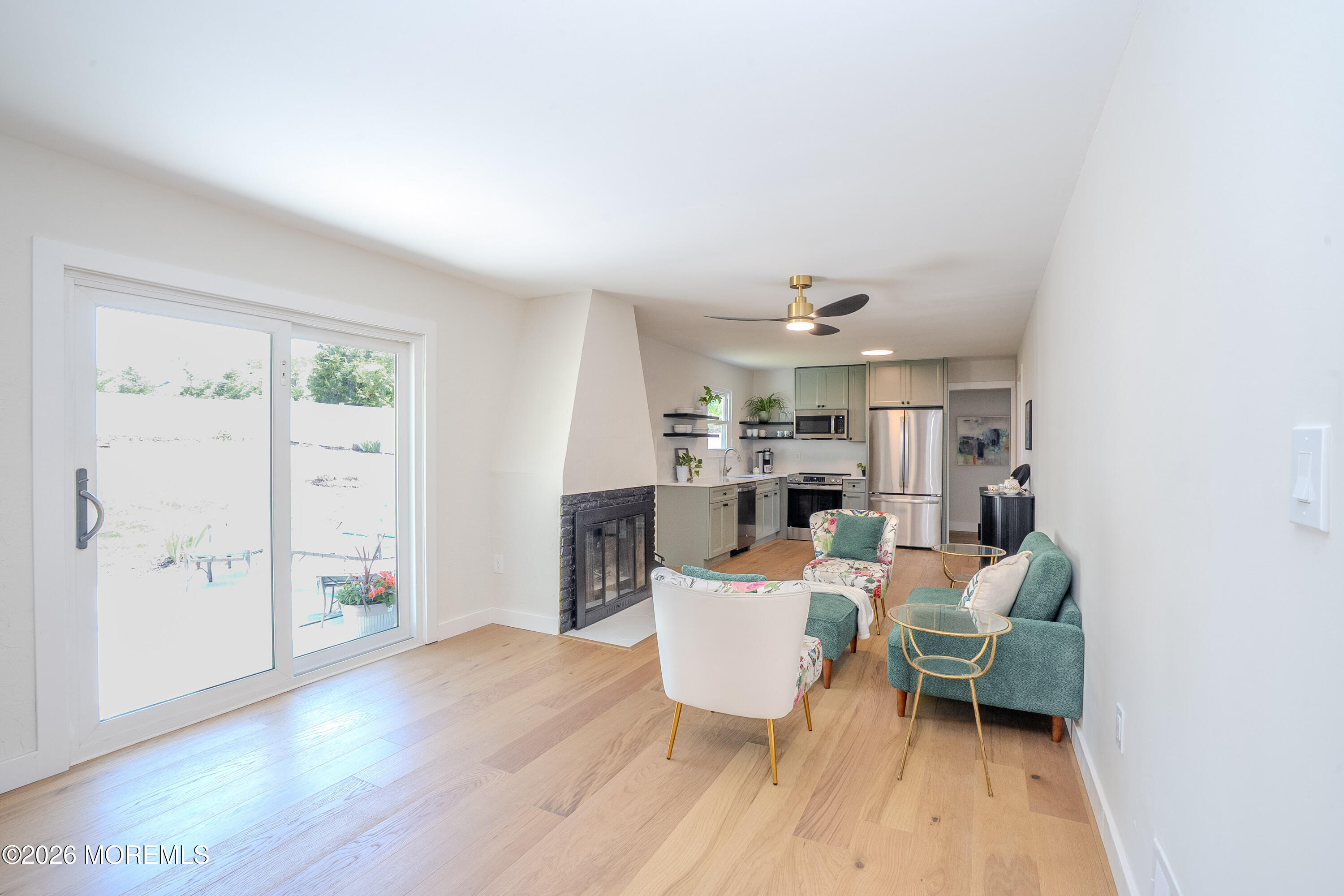 8 Knox Boulevard