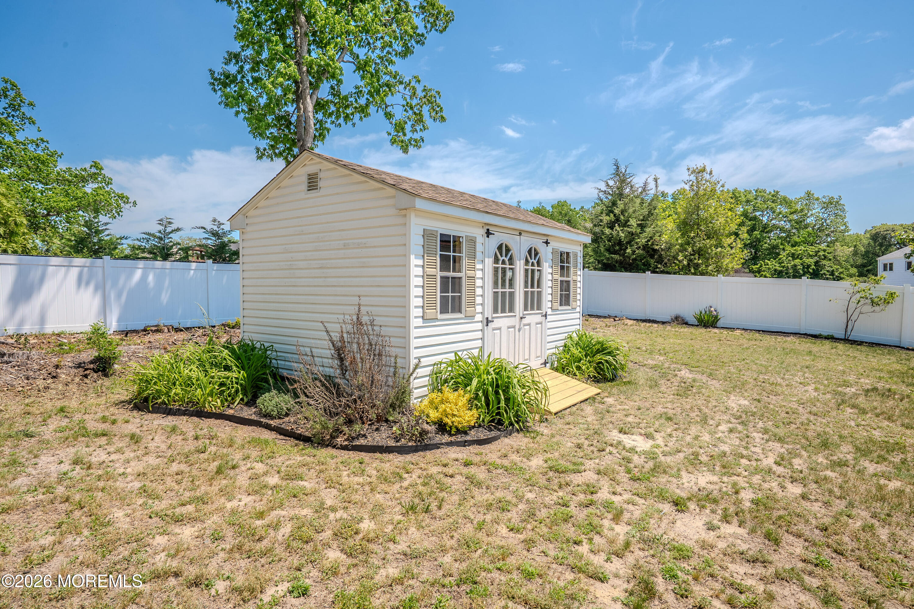 8 Knox Boulevard