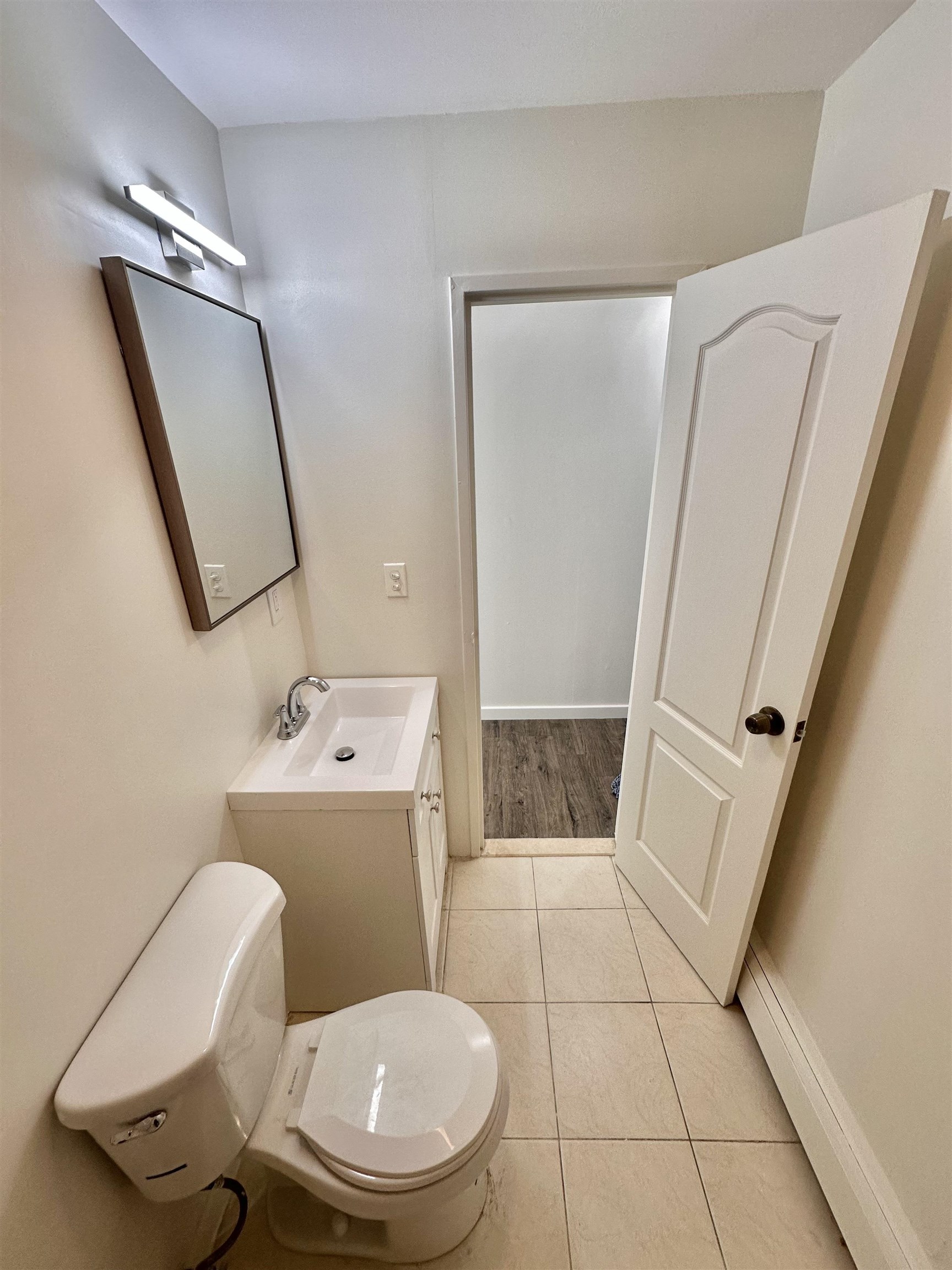 226 49TH ST Unit: 4