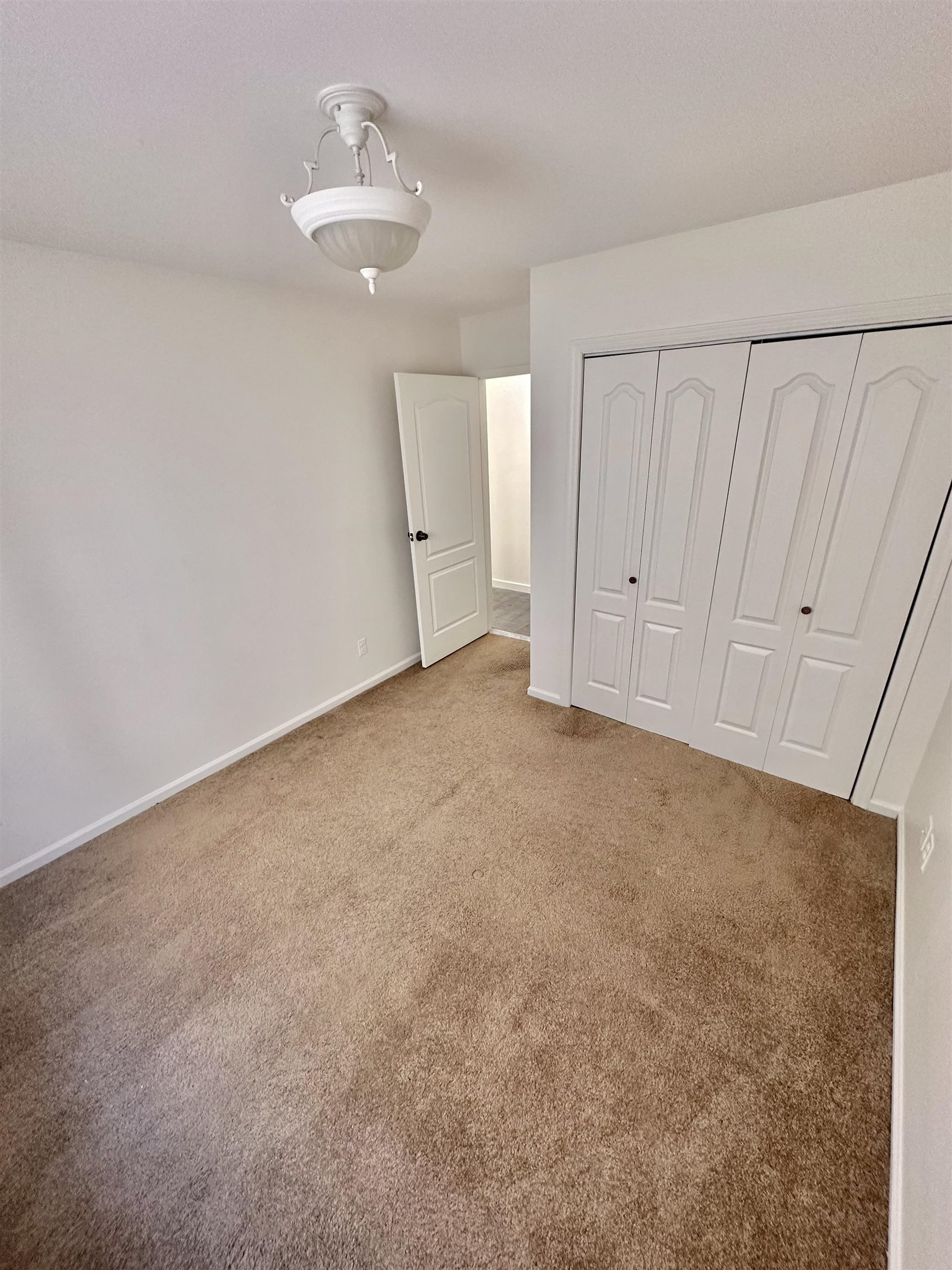 226 49TH ST Unit: 4