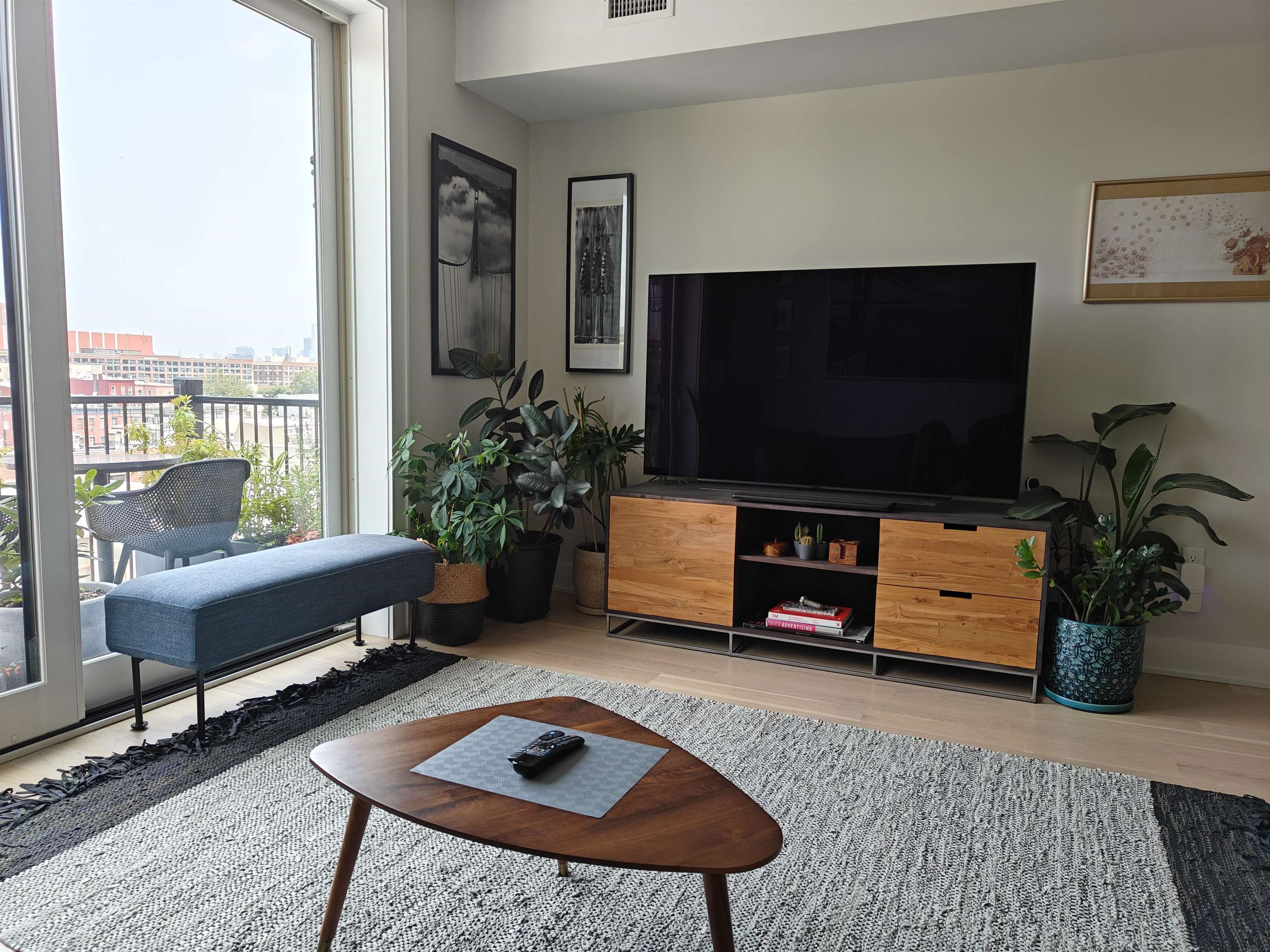 366 6TH ST Unit: 601