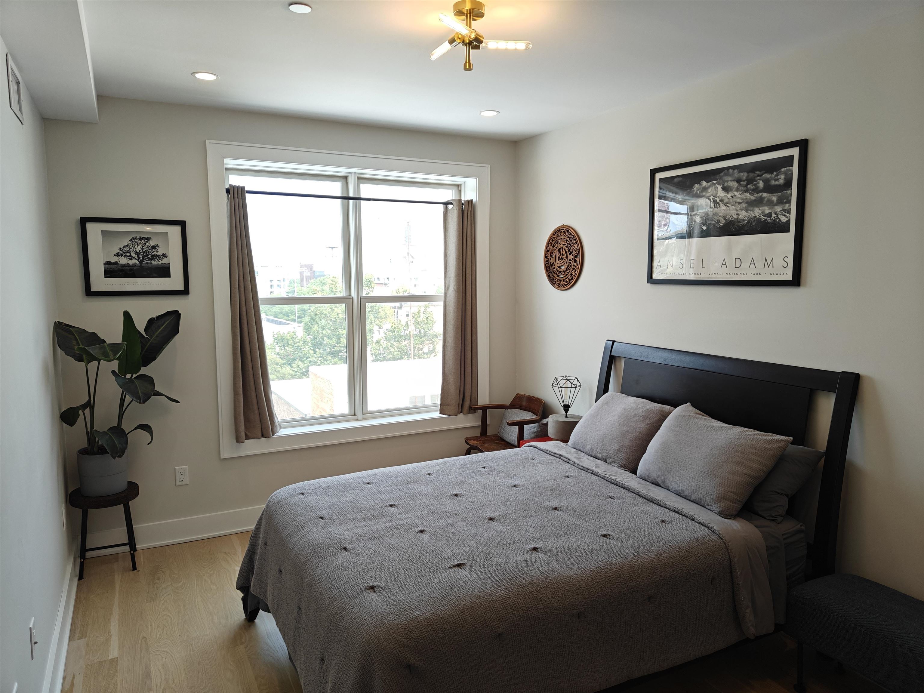 366 6TH ST Unit: 601