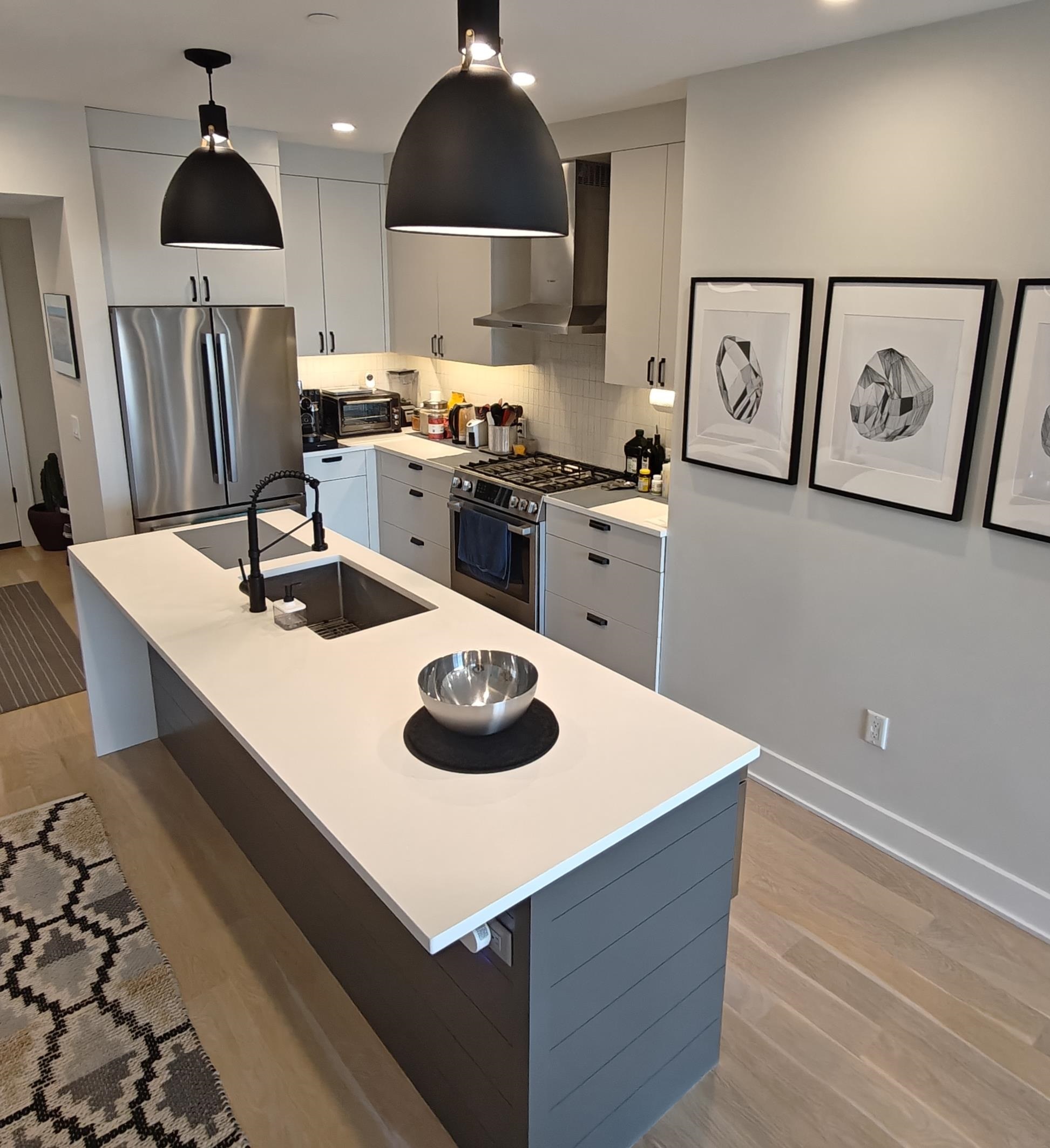 366 6TH ST Unit: 601