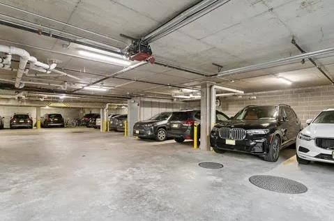 366 6TH ST Unit: 601