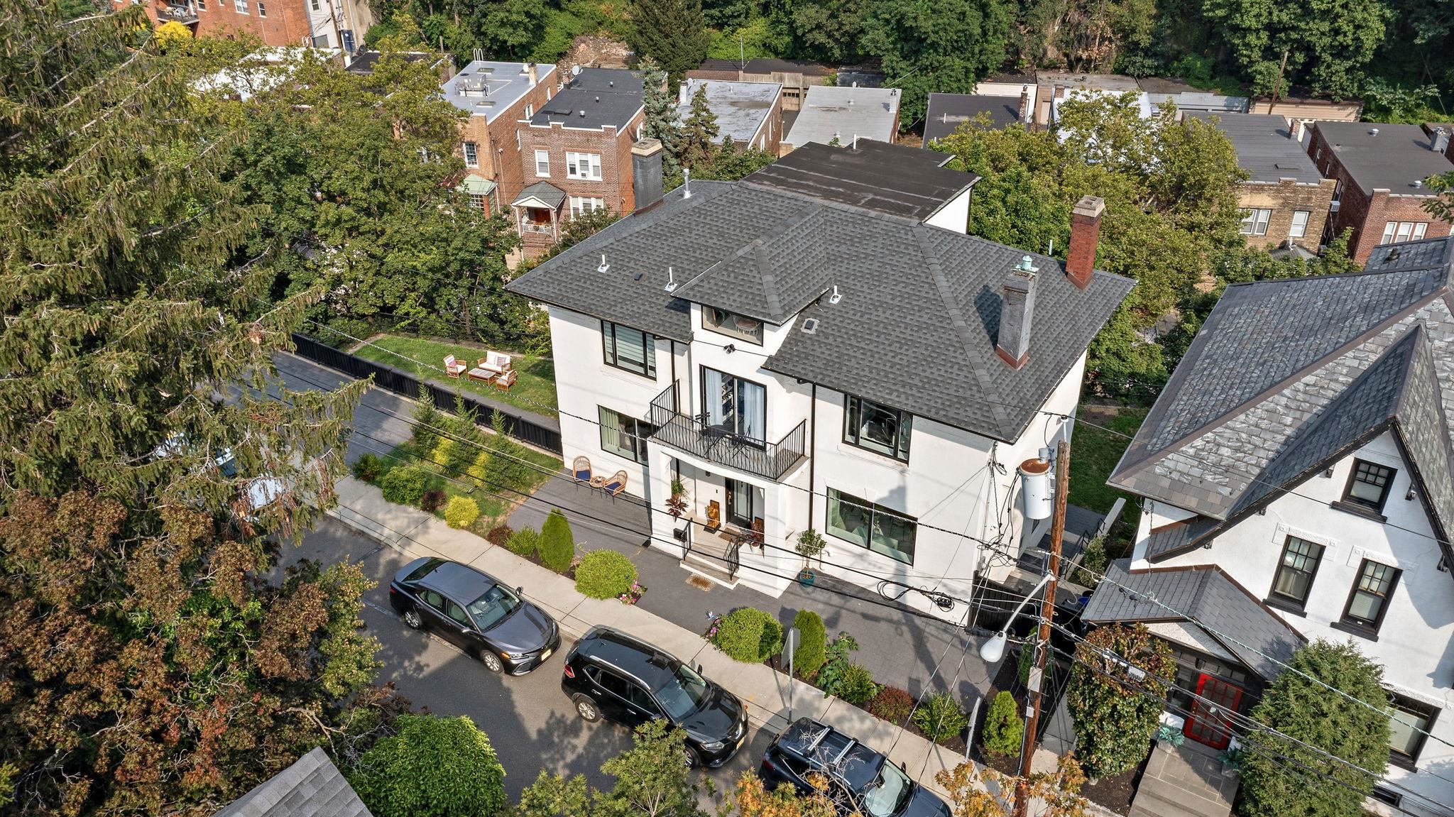 88 STERLING AVE