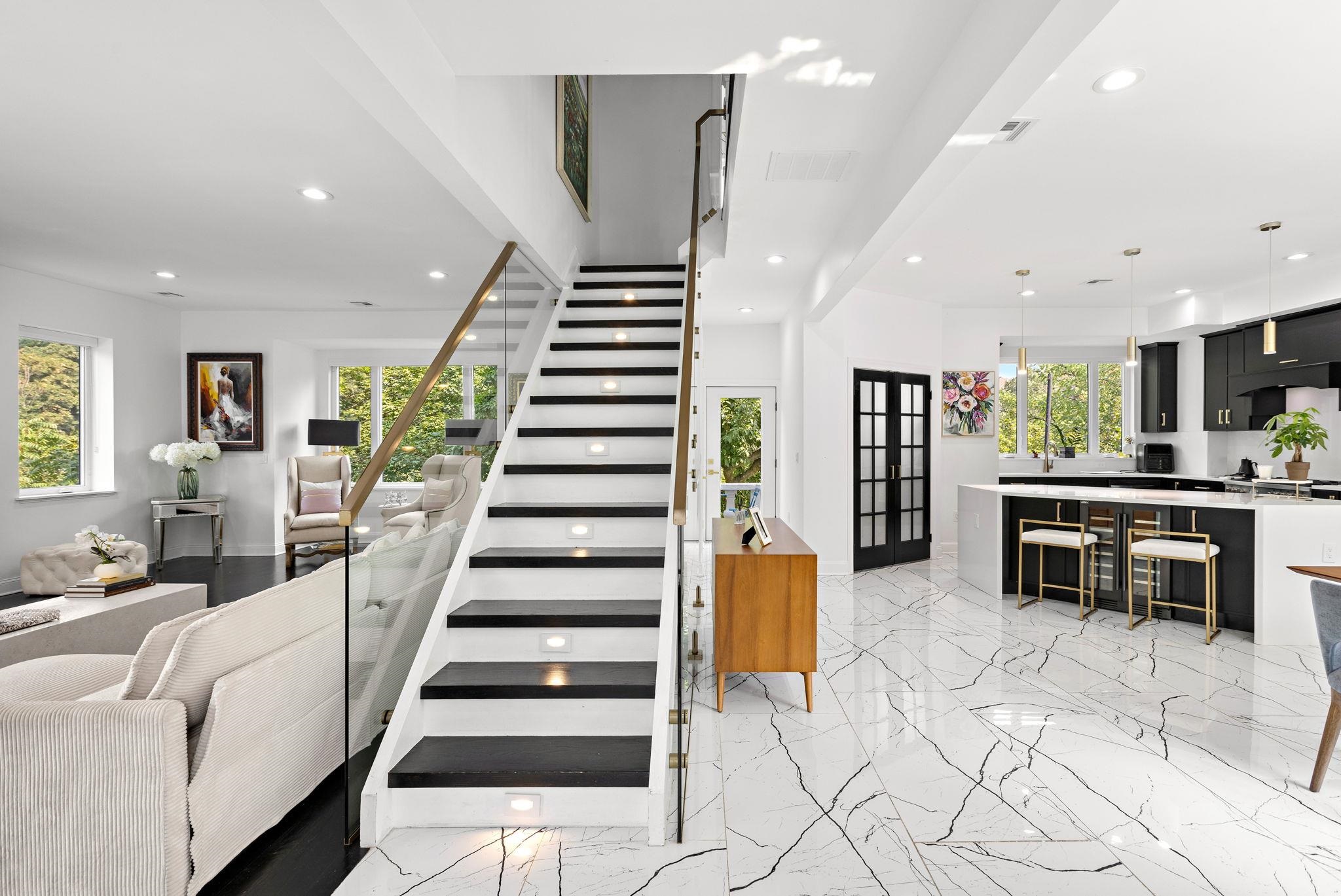 88 STERLING AVE