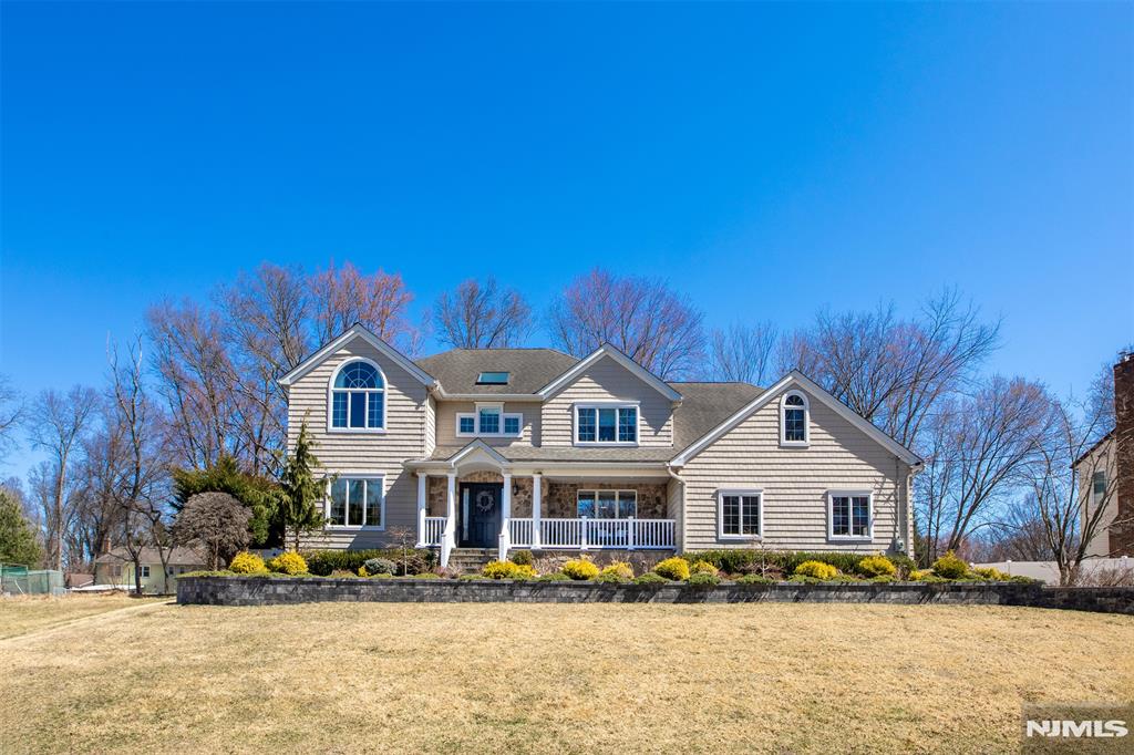 35 Arcadia Court