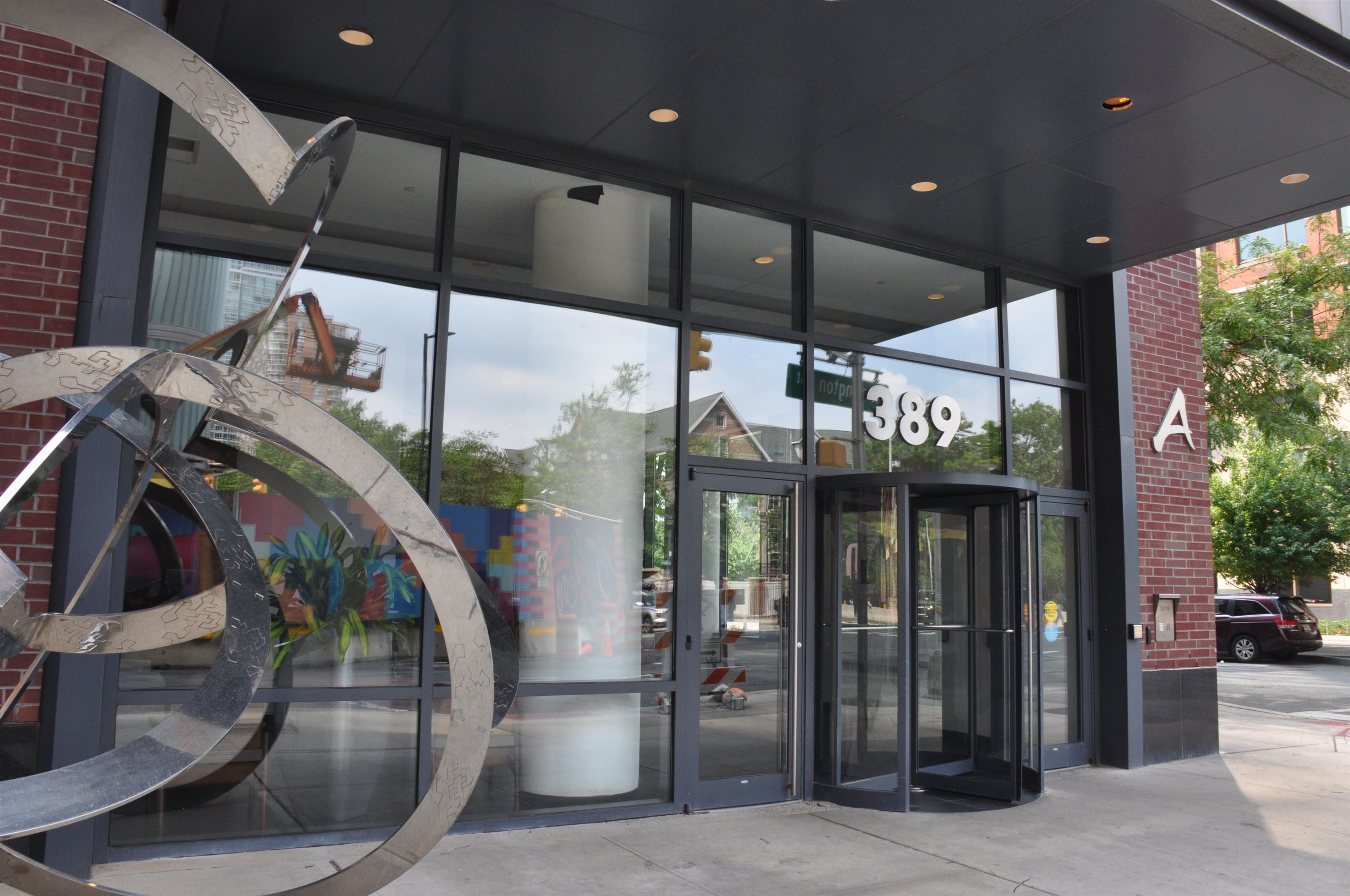 389 WASHINGTON ST Unit: 21D