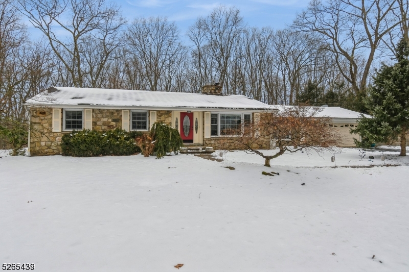 36 E Springtown Rd