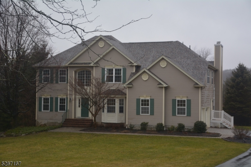 2 Wolfe Run Ct