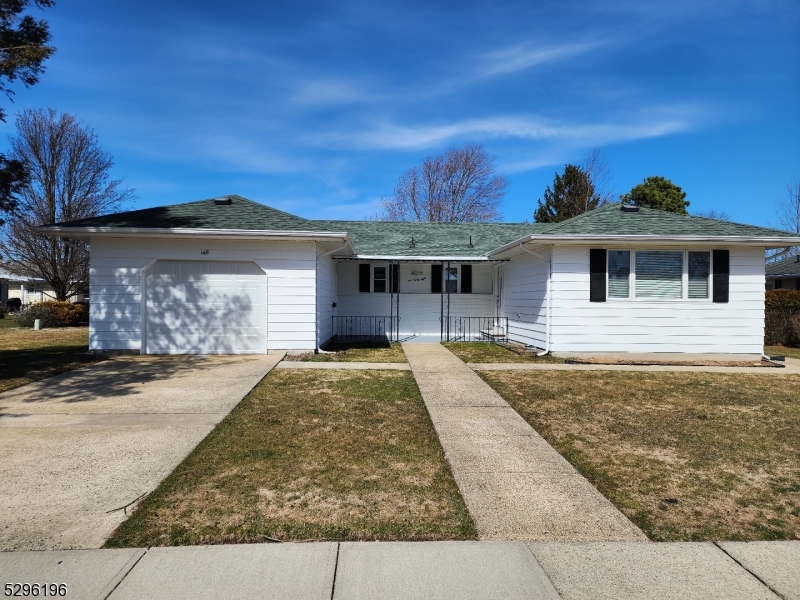 148 Barbuda St