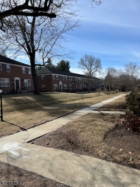 417 Morris Ave 21