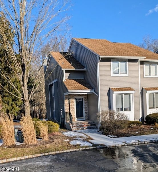 351 Valley Rd