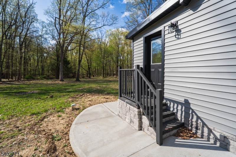 347 Zion Rd