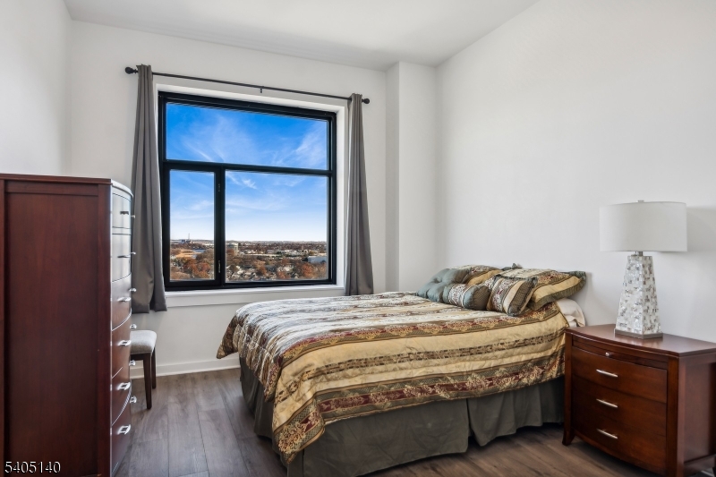 1 Carriage City Plz 1707