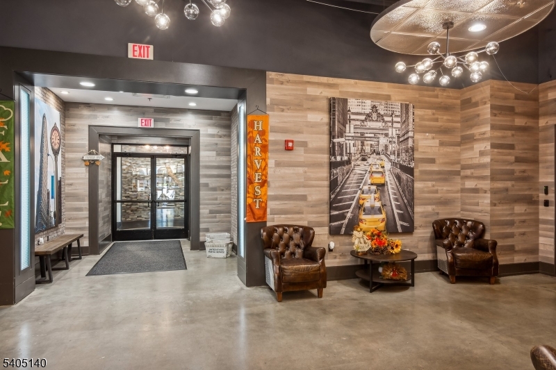 1 Carriage City Plz 1707