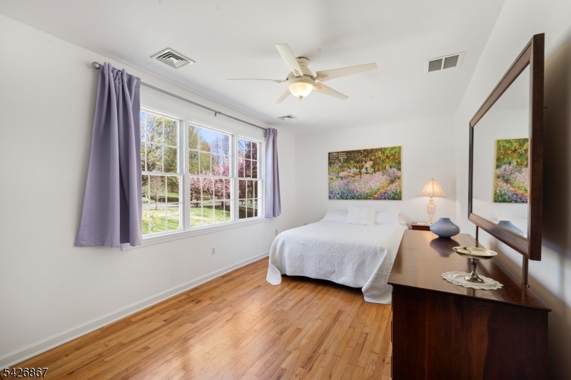 10 Babbitt Rd