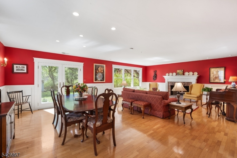 10 Babbitt Rd