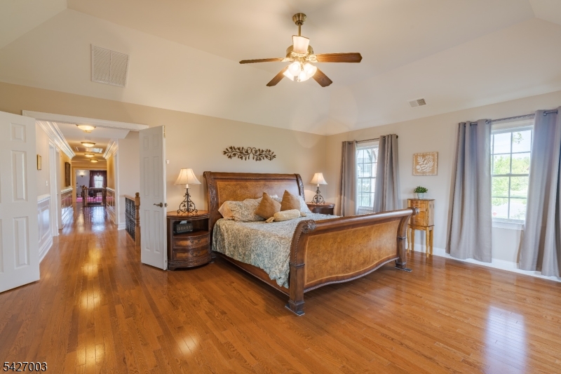 22 Spruce Ln