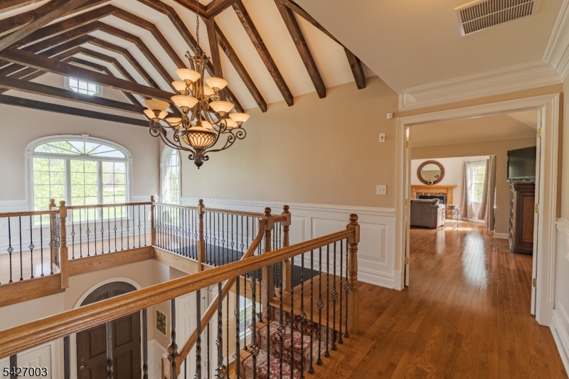 22 Spruce Ln