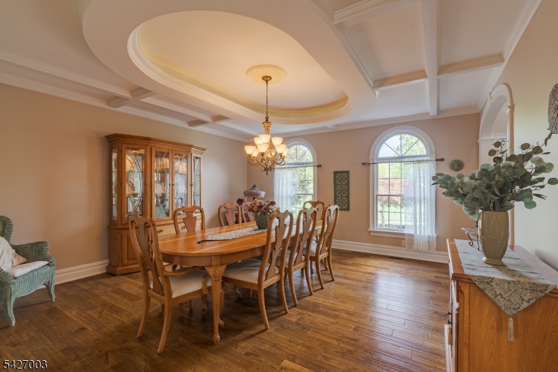 22 Spruce Ln