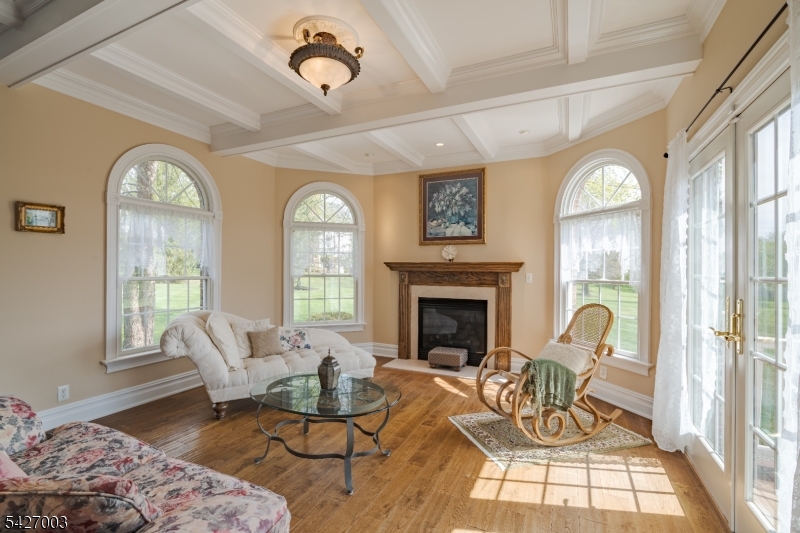 22 Spruce Ln
