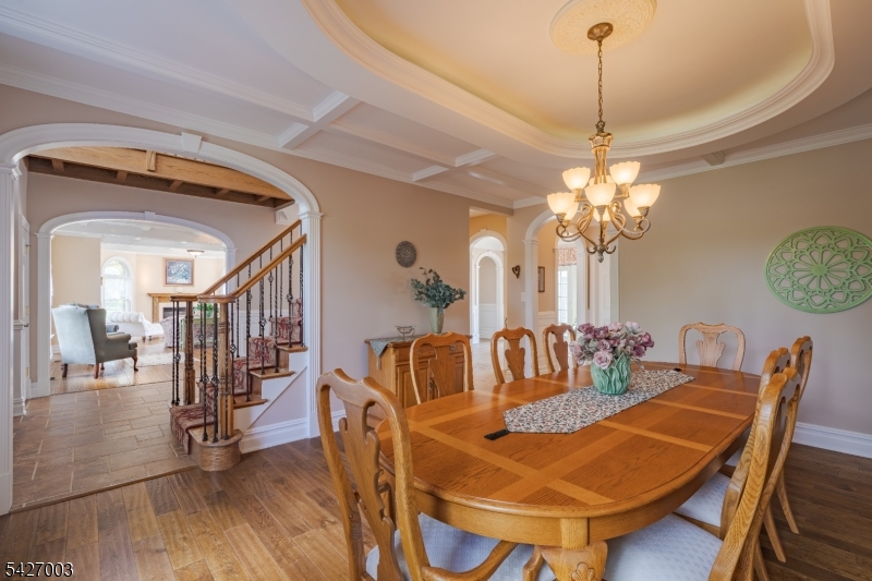 22 Spruce Ln