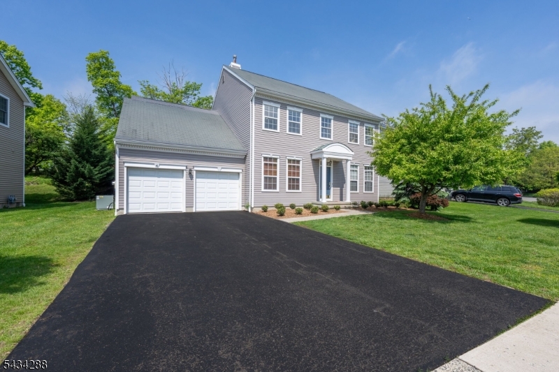 16 Landau Rd