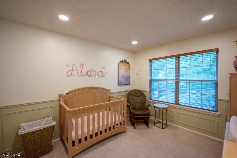 75 Gregory Ln 1506