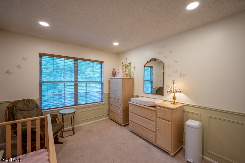 75 Gregory Ln 1506