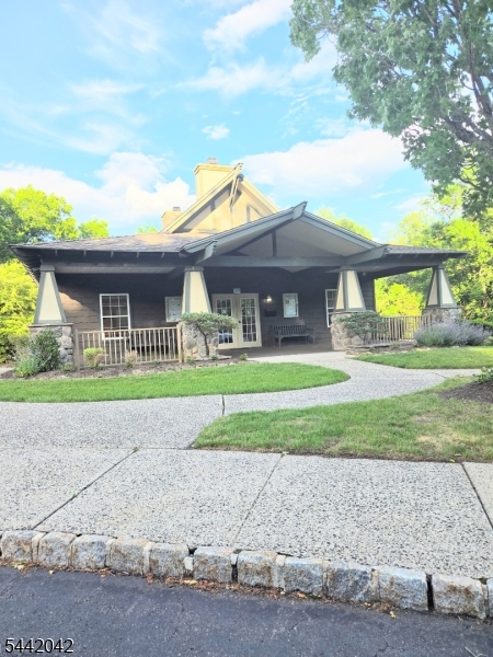 51 Bouwrey Pl