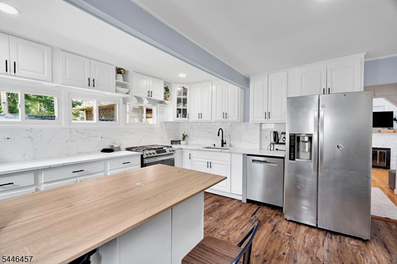 107 Minnehaha Blvd