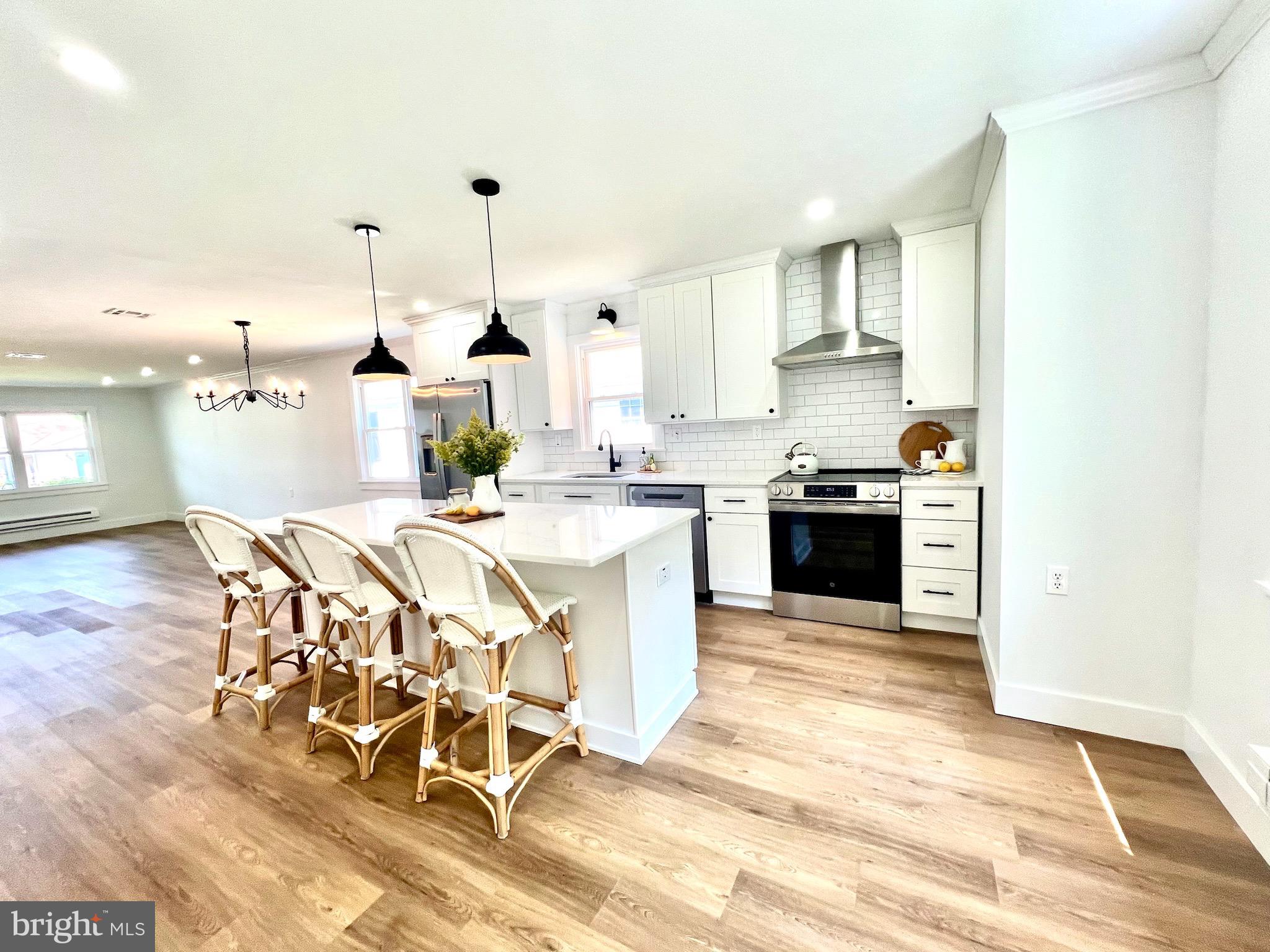 10 ANDOVER COURT