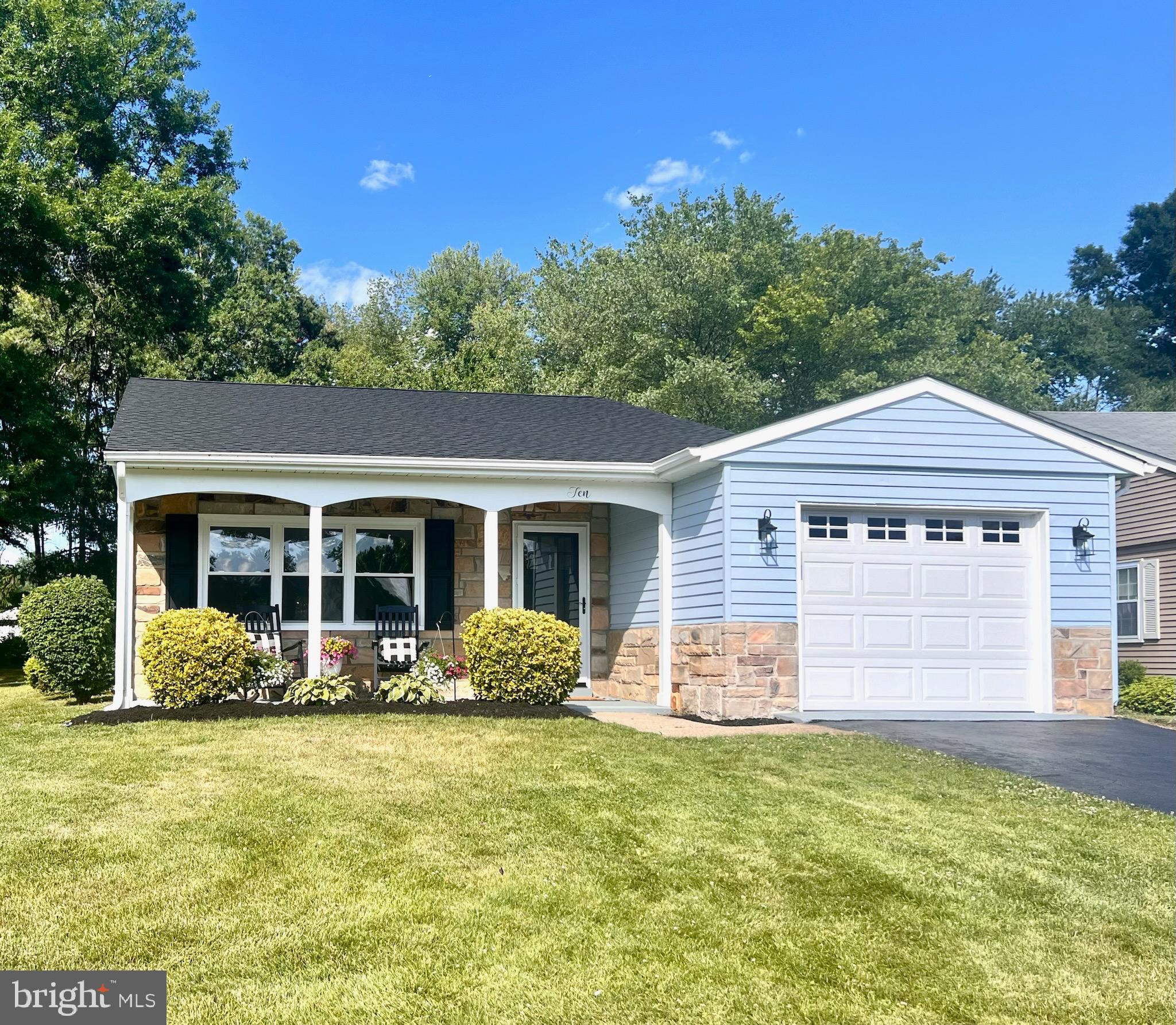 10 ANDOVER COURT