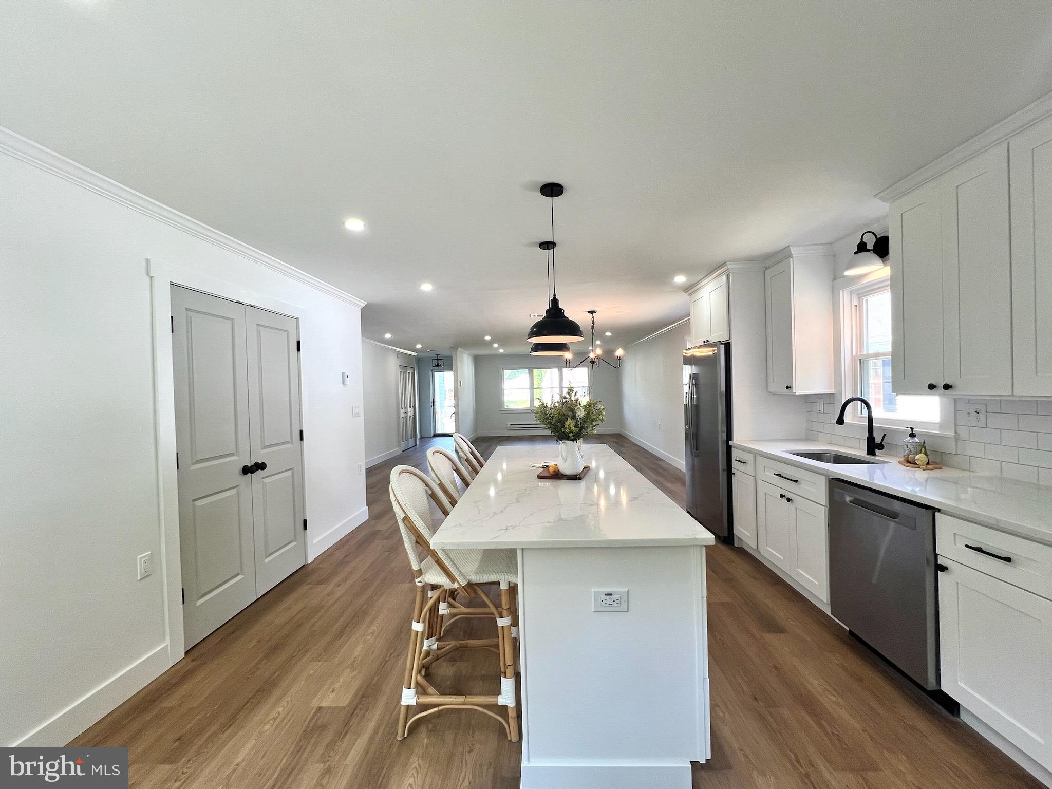 10 ANDOVER COURT