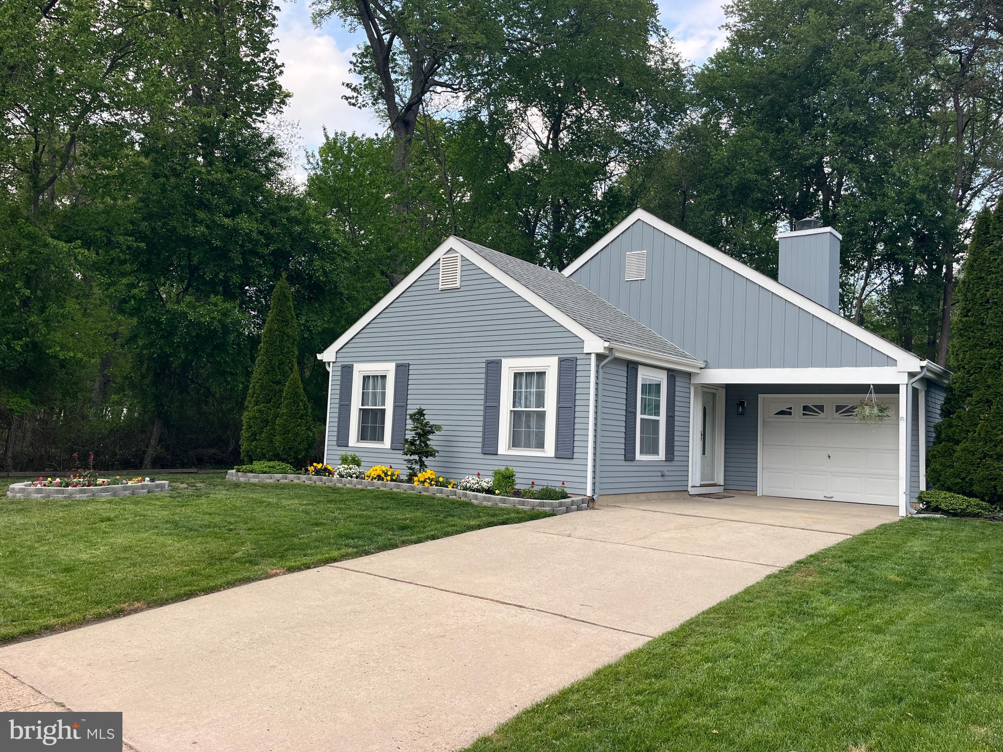 190 DORCHESTER DRIVE