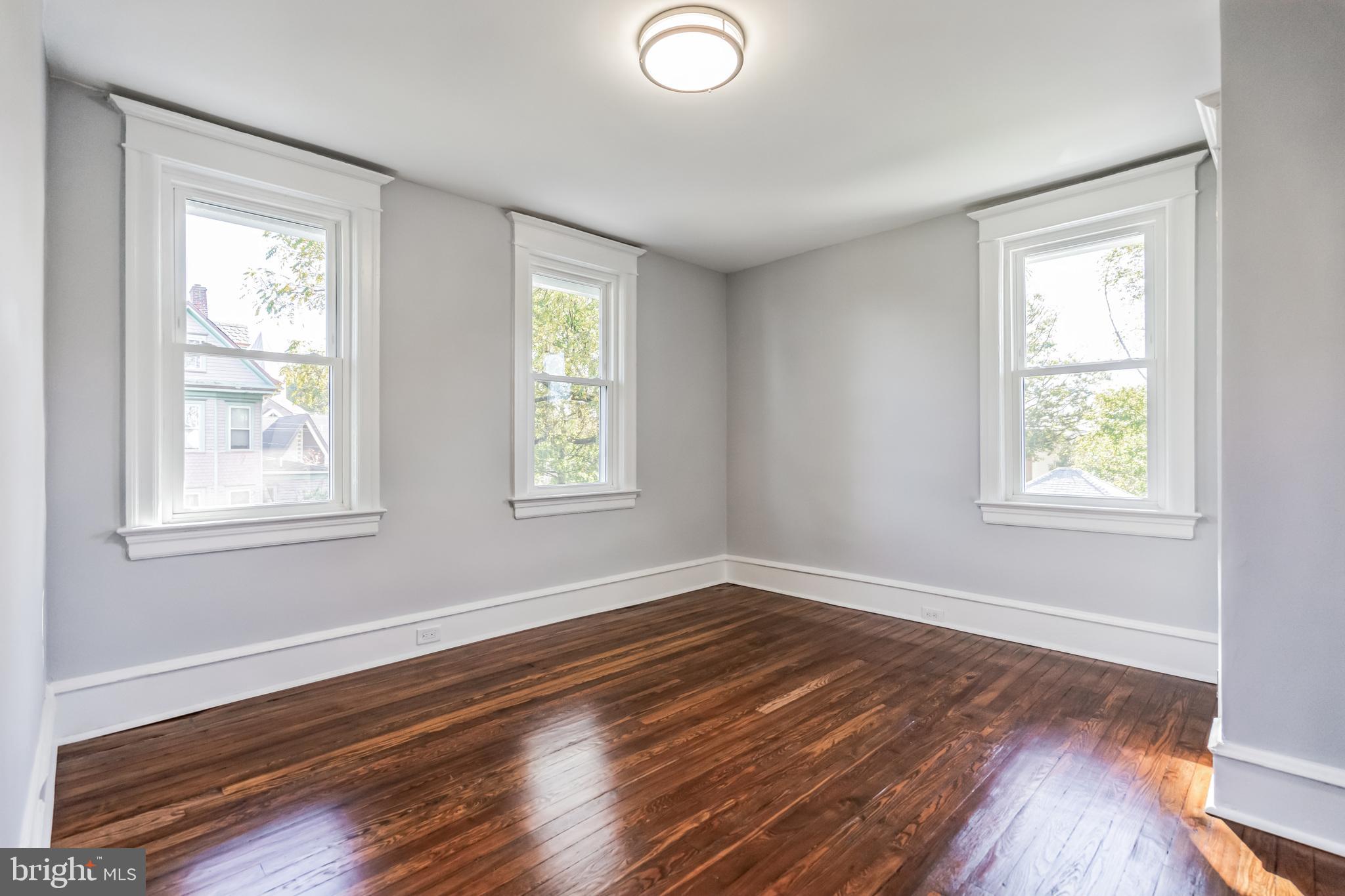 232 WHITE HORSE PIKE