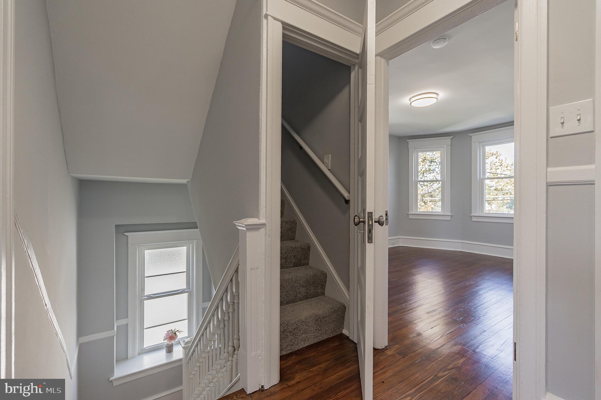 232 WHITE HORSE PIKE