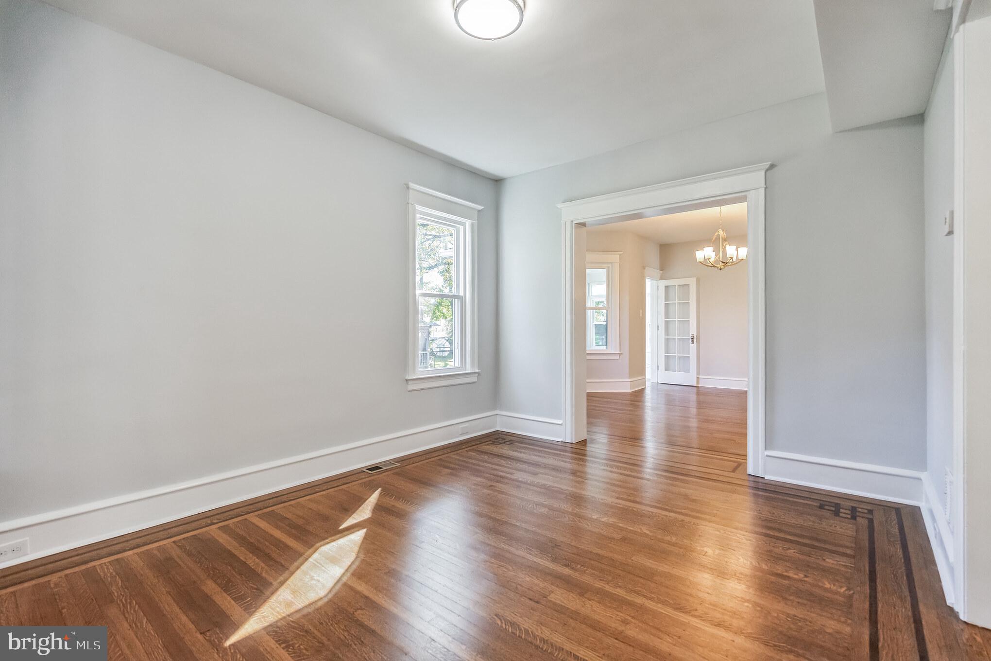232 WHITE HORSE PIKE