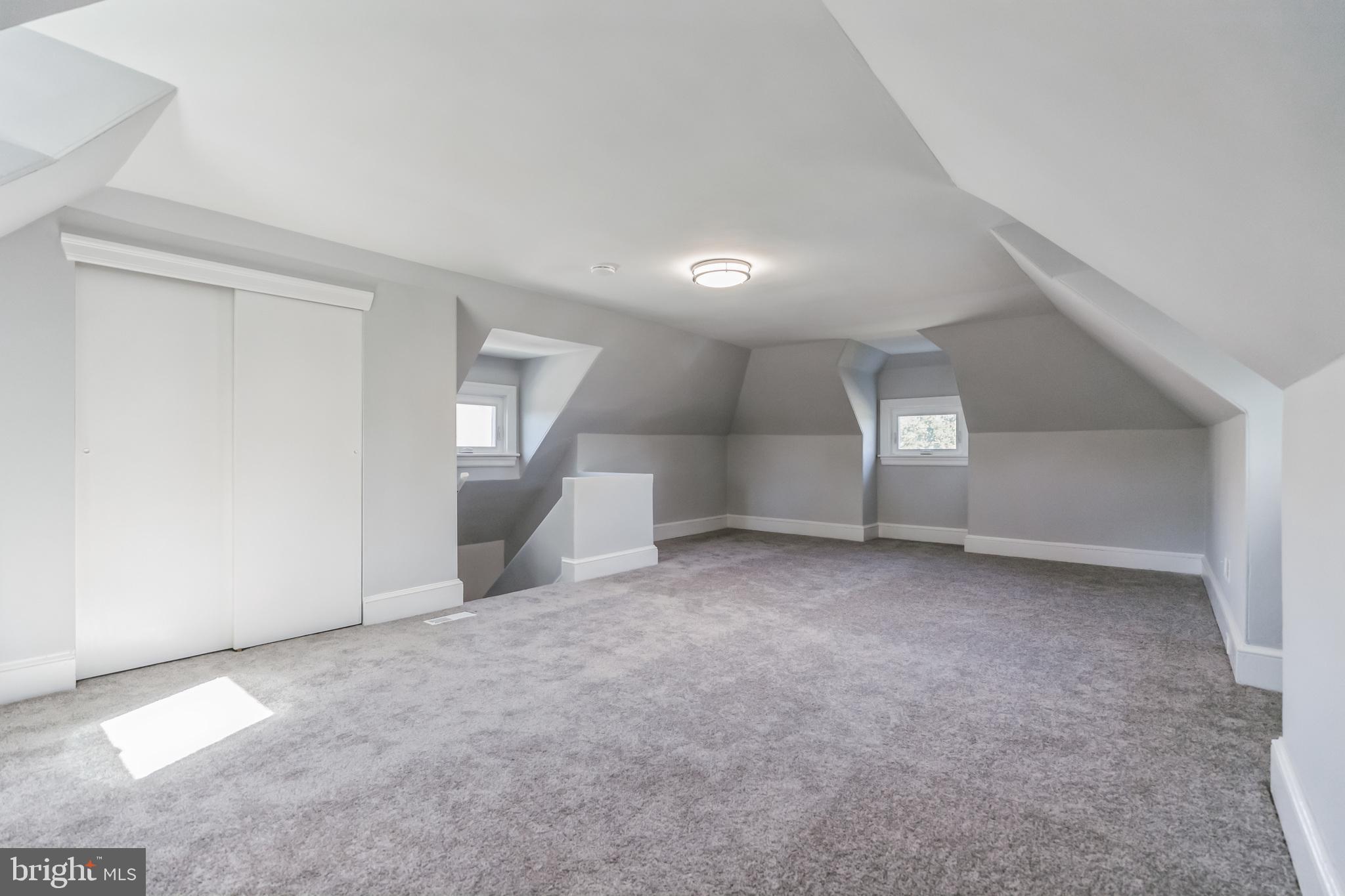 232 WHITE HORSE PIKE