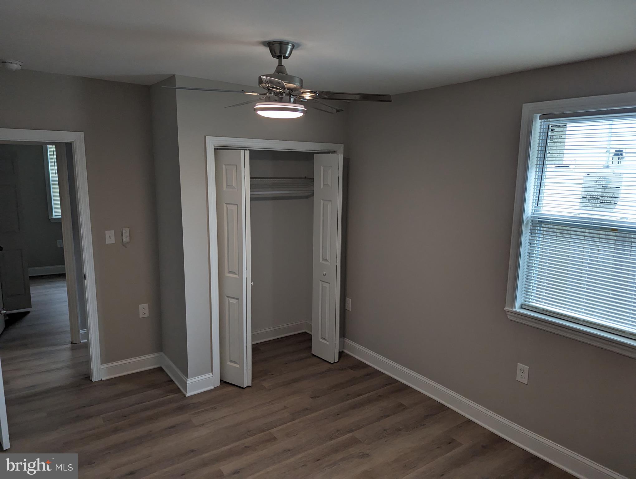 309 W EVERGREEN AVENUE