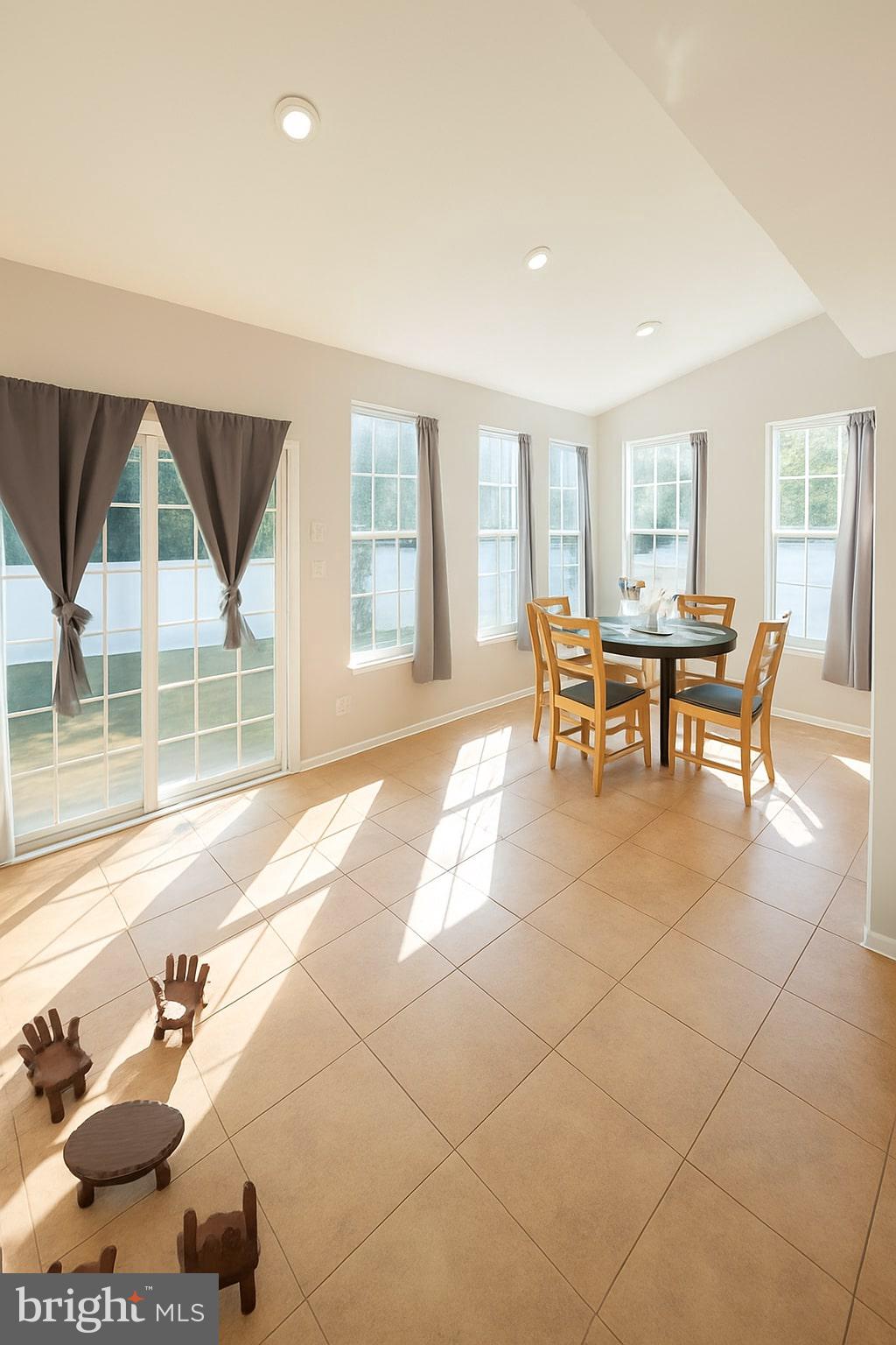 3 BROOKLYN COURT