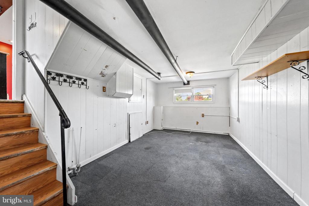 532 WILLIAMS AVENUE