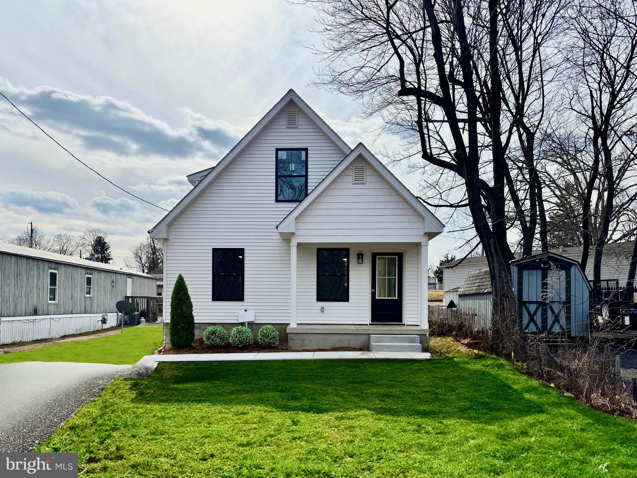 28 LINCOLN AVENUE