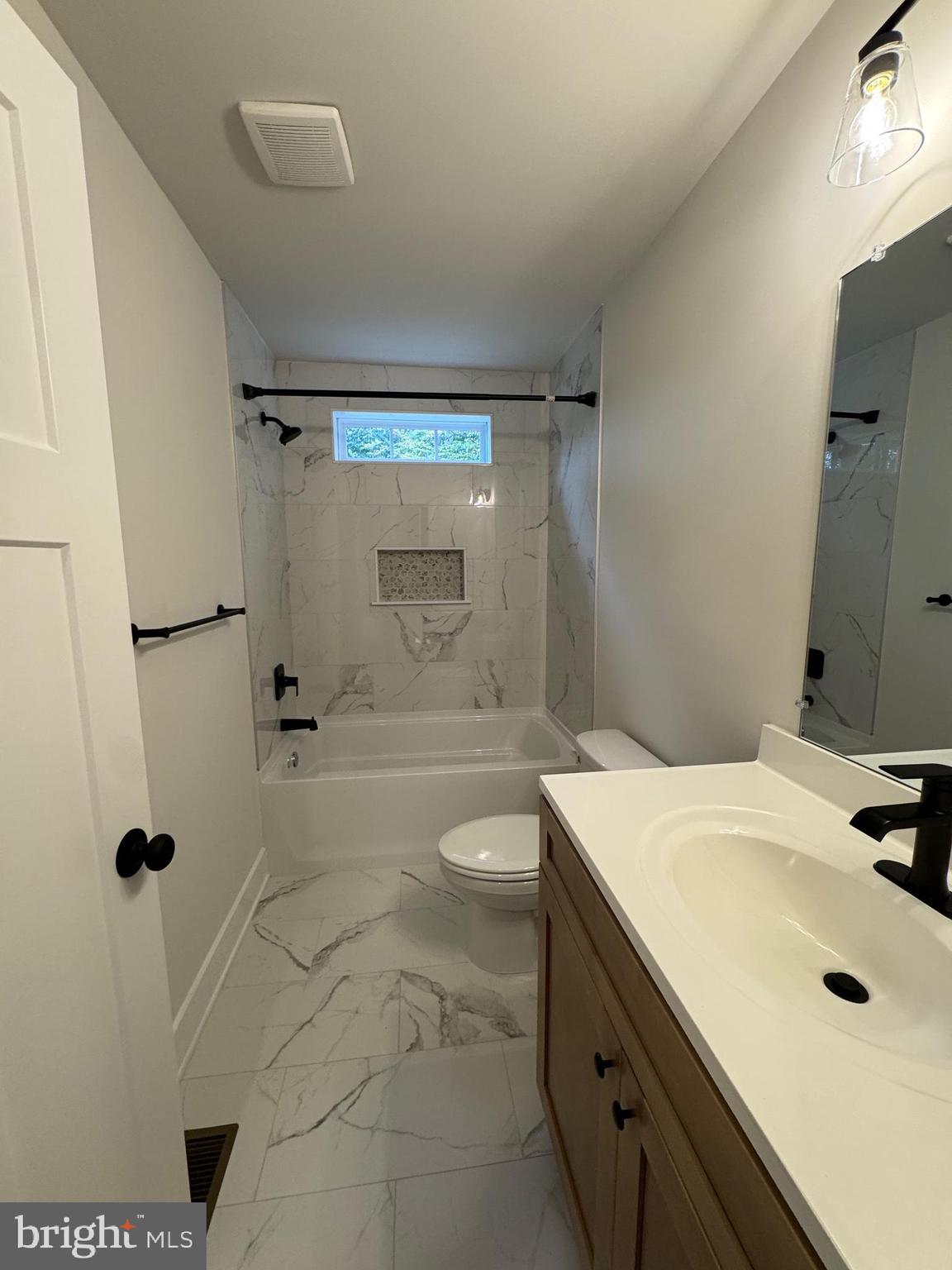 427 FERN AVENUE